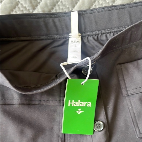 Stylish Black Button-Up Pants - Picture 3 of 5